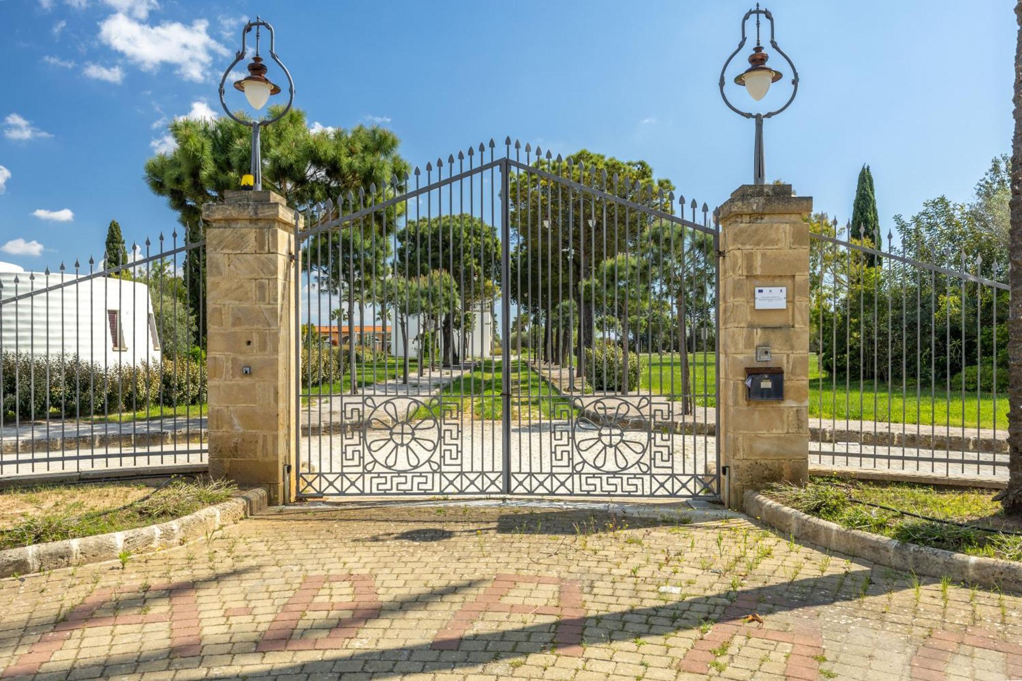 Hotiday Room Collection - Gallipoli Masseria Εξωτερικό φωτογραφία